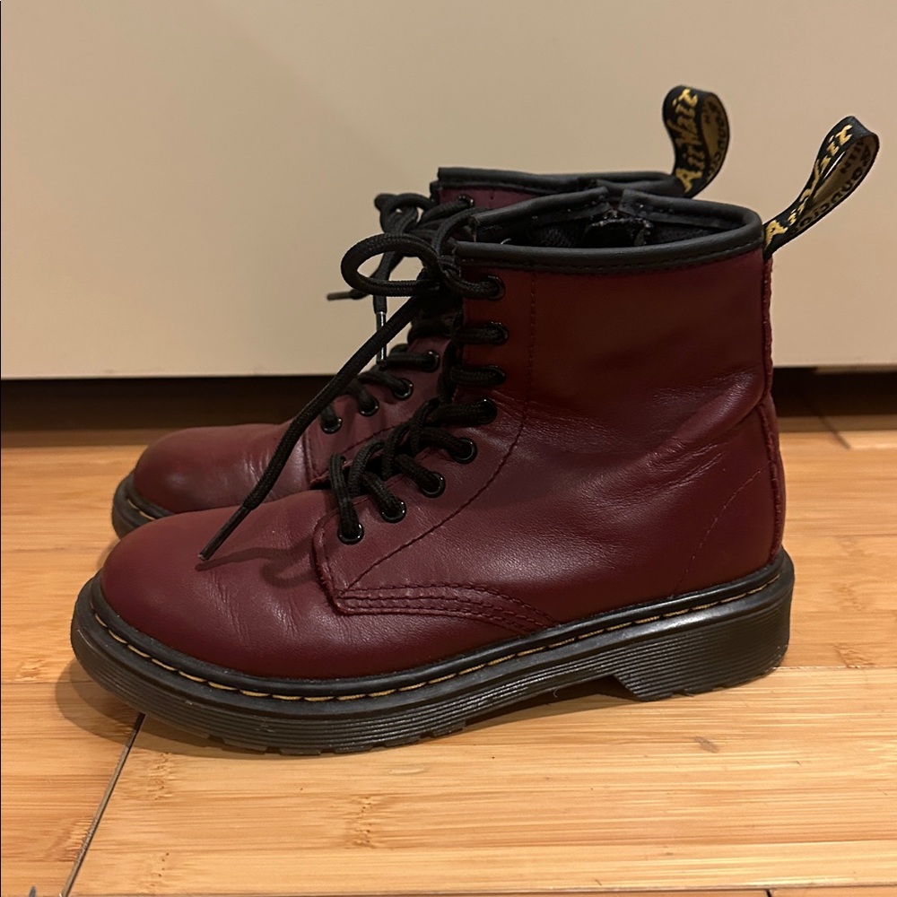 Doc Martens marron Classic leather boots for kids sz 1